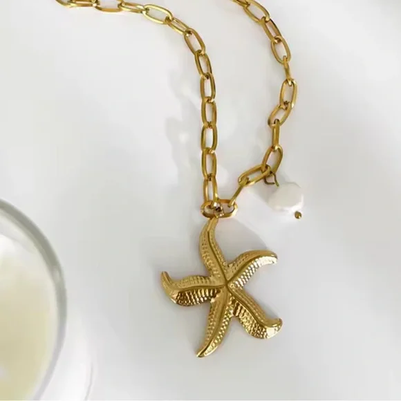 18K Gold Stainless Steel Starfish Pearl Pendant Necklace 
Elegant Necklace - Picture 4 of 8